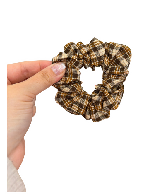 Scrunchie, Brown Plaid