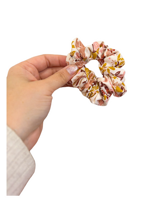 Scrunchie, Peach Floral