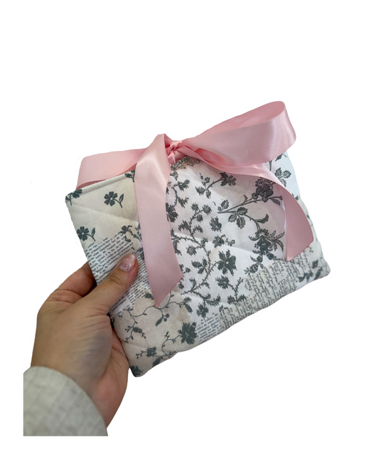Quilted Book/Kindle Sleeve, Letter Pink